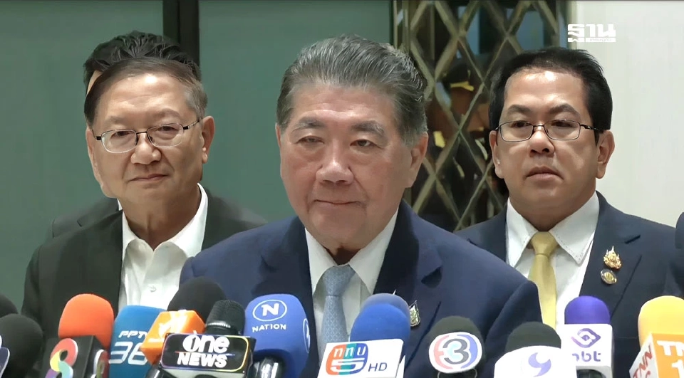 ภูมิธรรม เผย "ทรัมป์" โทรยินดีไทยหยุดยิงกัมพูชา แย้มปมภาษีจะทำให้ดีที่สุด