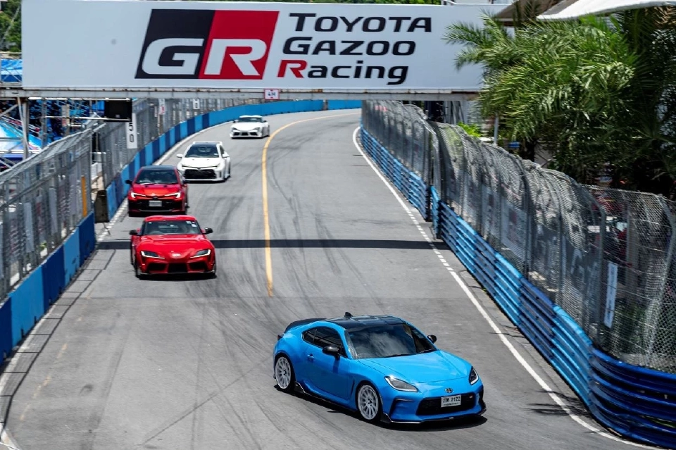 กิจกรรมช่วง HOT LAP 