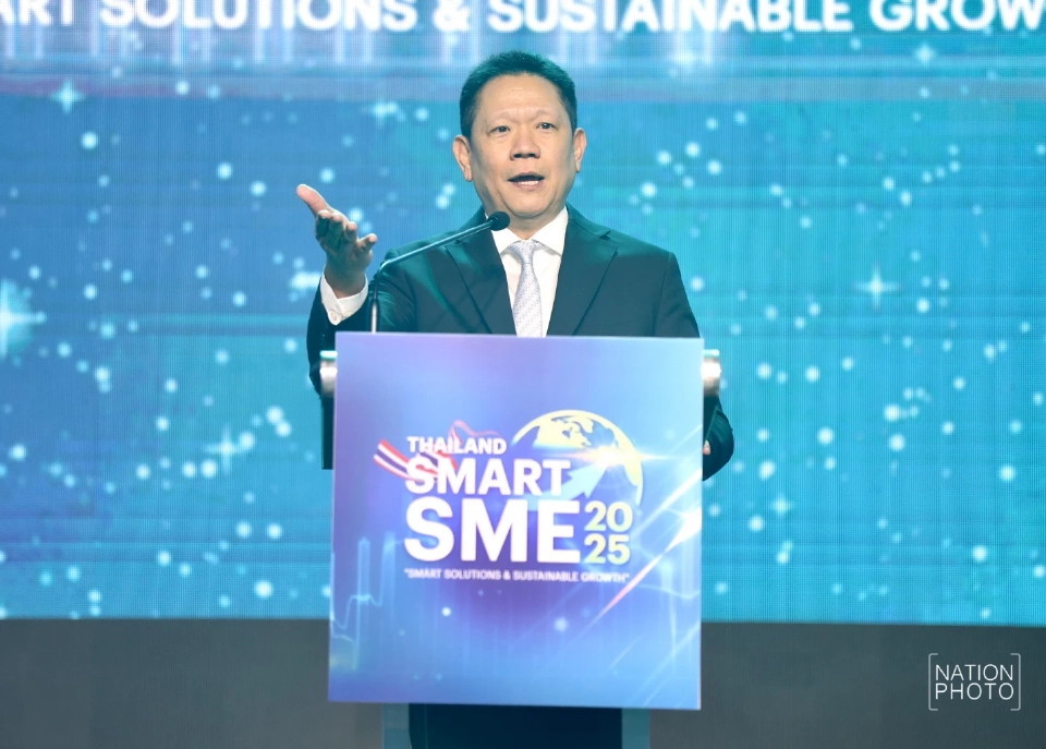 นายลวรณ แสงสนิท ปลัดกระทรวงการคลัง