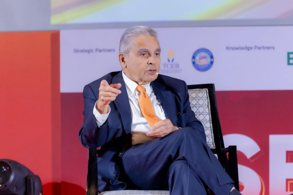 ศาสตราจารย์คิชอร์ มาห์บูบานี