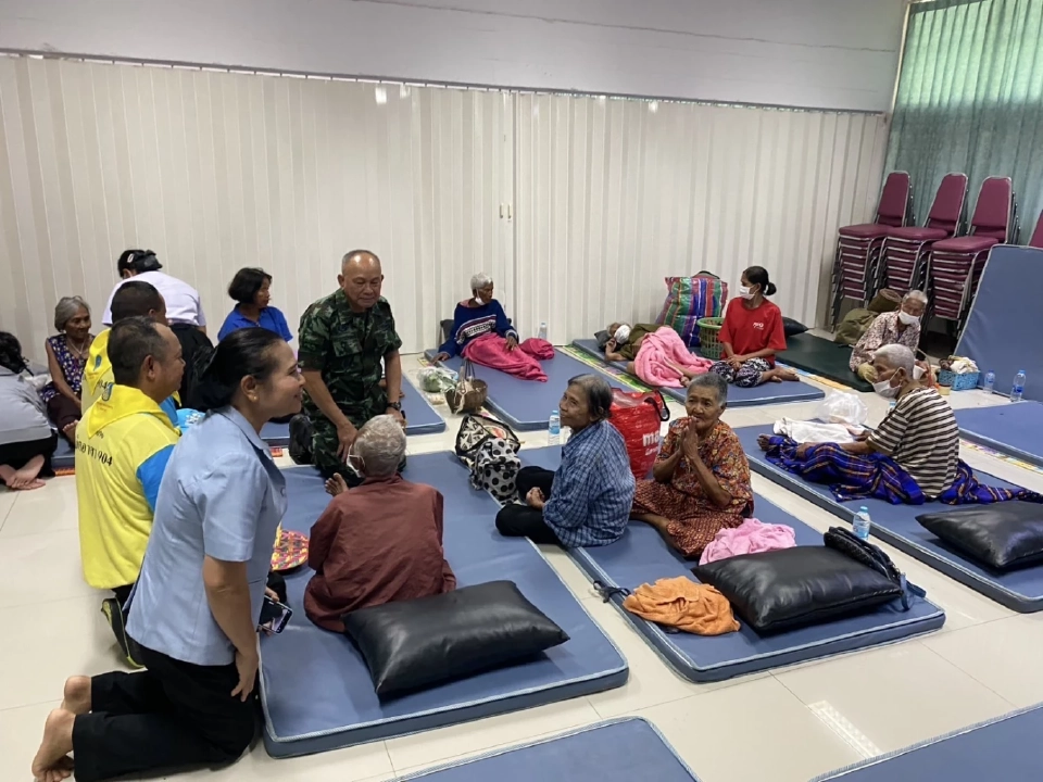 เหตุสู้รบชายแดนไทย-กัมพูชา กองทัพบกร่วมกับหน่วยราชการ เร่งอพยพช่วยเหลือประชาชนในพื้นที่เสี่ยง14 อำเภอ 4 จังหวัด