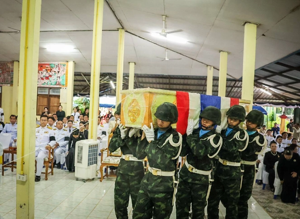 สดุดีทหารกล้า รับศพกำลังพลที่เสียชีวิตจากเหุตปะทะชายแดนไทย-กัมพูชา