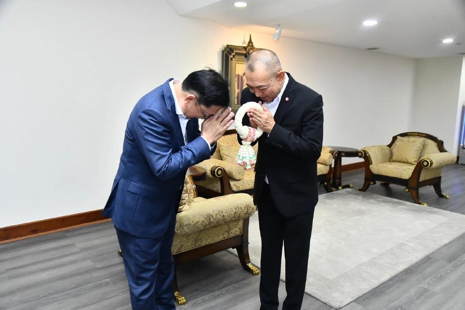 ภาพชุด 'จตุพร' อำลาตำแหน่งปลัด ทส. 5 ปี 8 เดือน 25 วัน ก่อนนั่ง รมว.พาณิชย์