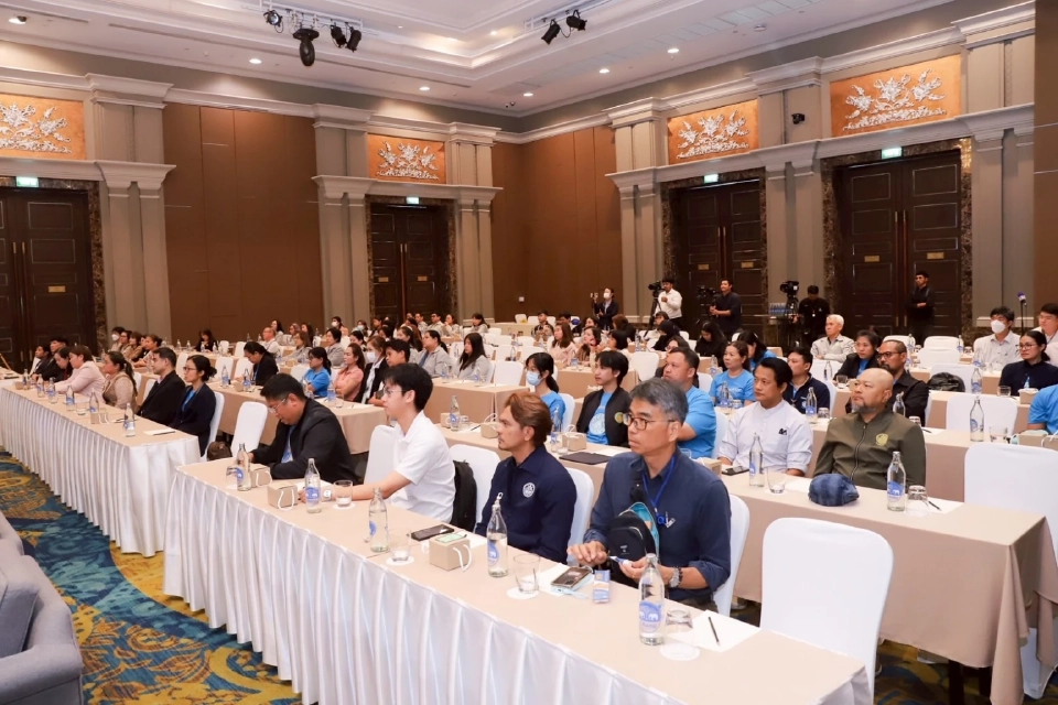 กรมวิทย์ฯ จับมือ กรมศิลป์ฯ บูรณะกระเบื้องเคลือบเจดีย์ยักษ์ วัดพระยาทำฯ