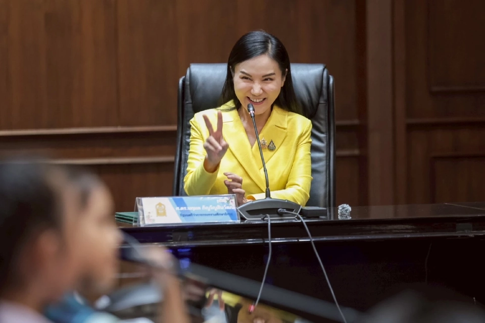 รัฐมนตรีว่าการกระทรวงศึกษา อวยพรนักเรียนไทย ก่อนลุยศึกคณิตคิดเร็วที่มาเลเซีย