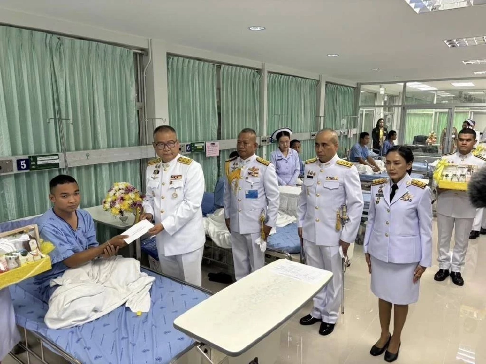 'ในหลวง' ทรงรับผู้เสียชีวิต-เจ็บ จากเหตุชายแดนกัมพูชาไว้ในพระบรมราชานุเคราะห์