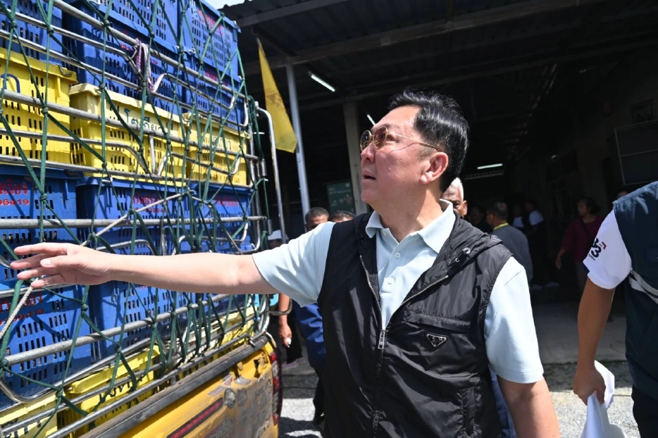 "จตุพร" ฟิต ทำงานวันแรก ลุยนครศรีฯ แก้มังคุดล้นตลาด กระจายผลผลิต 2.2 พันตันทั่วไทย