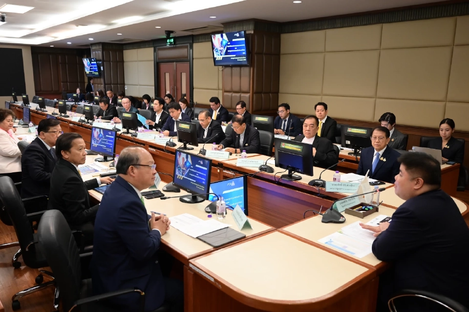 หอการค้าฯ ชงตั้ง "กรอ.แรงงาน" แก้ปัญหาค่าจ้าง-แรงงานต่างด้าว