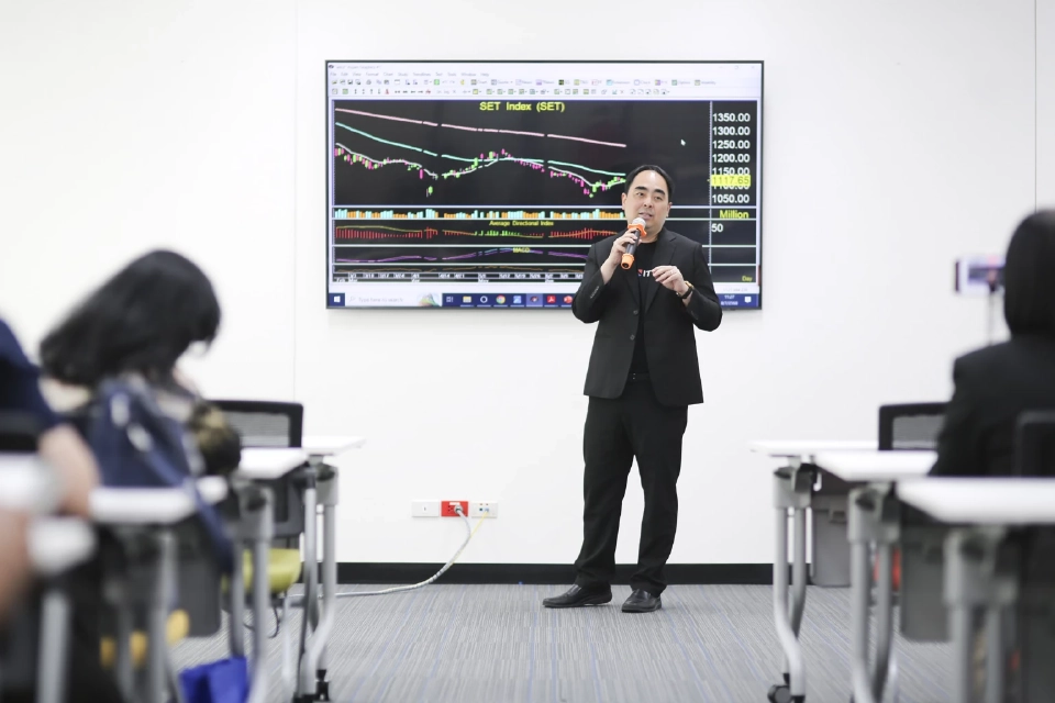 “ทรีนีตี้” ชี้การเมืองไทย-ภาษีสหรัฐฯ แม้เกิดเซอร์ไพรส์ด้านลบ SET 1,000 จุดเอาอยู่