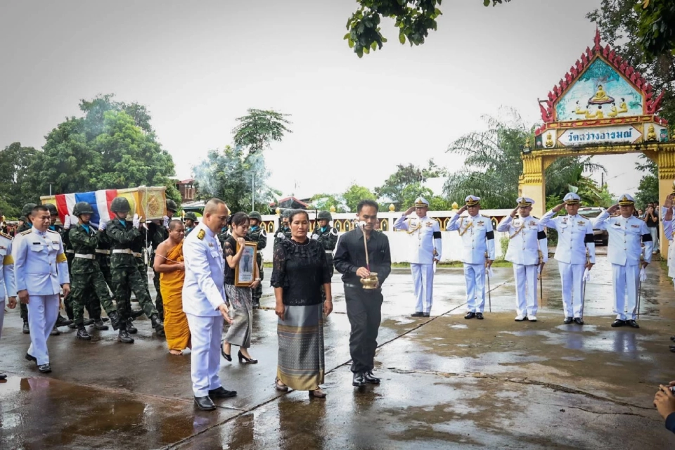 สดุดีทหารกล้า รับศพกำลังพลที่เสียชีวิตจากเหุตปะทะชายแดนไทย-กัมพูชา