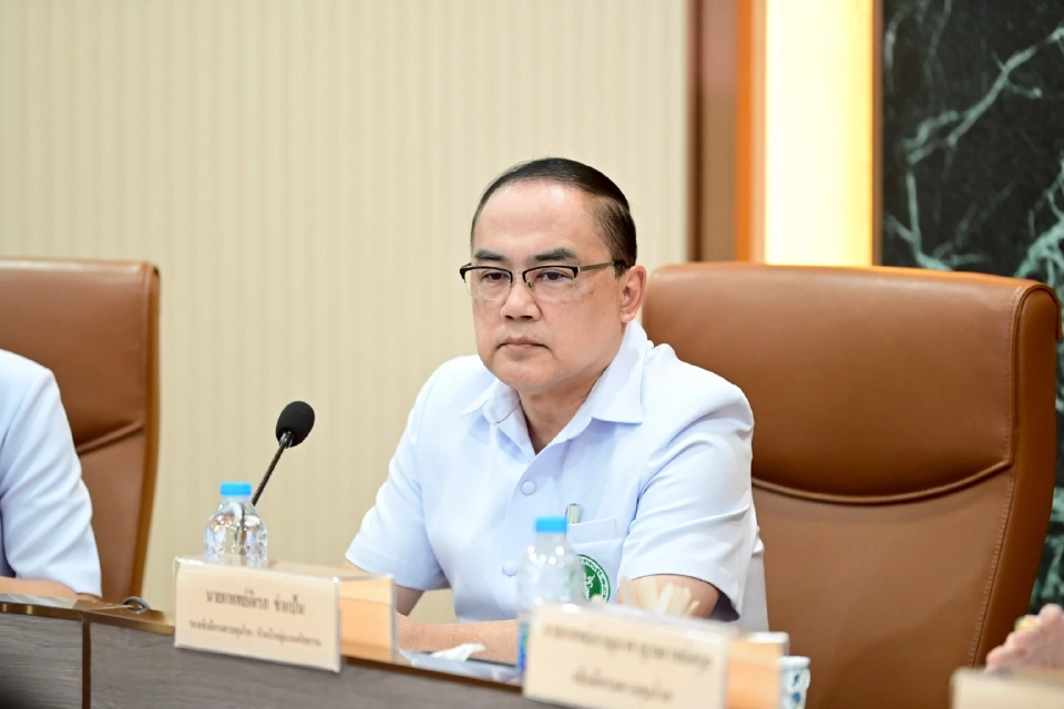 นายแพทย์ดิเรก ขำแป้น รองอธิบดีกรมควบคุมโรค