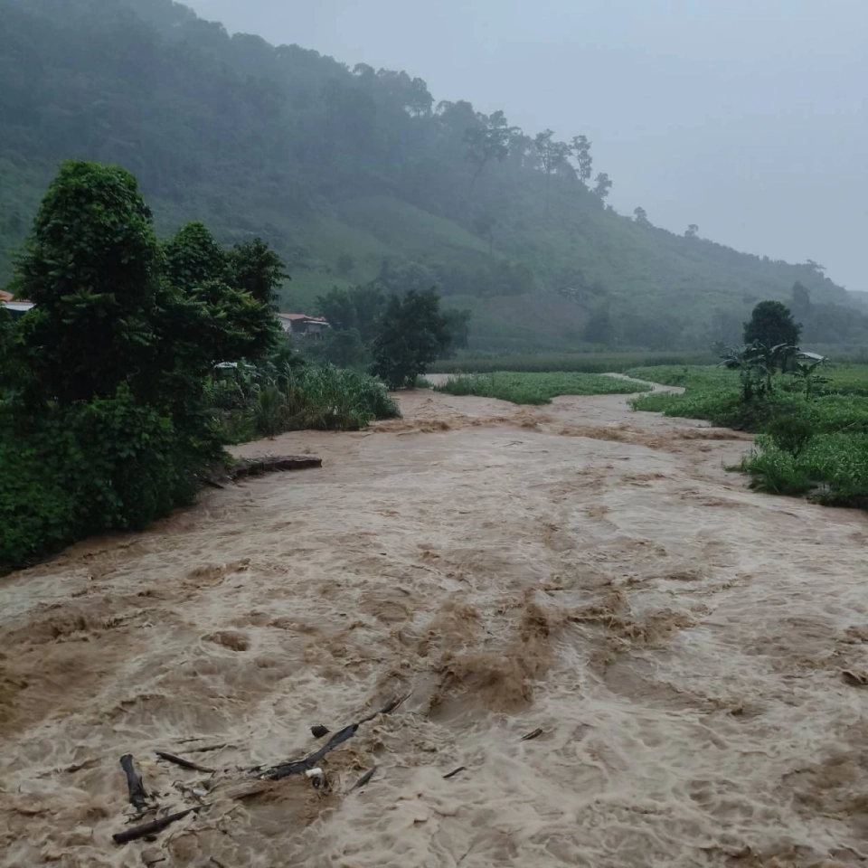 น้ำท่วมพะเยา ผู้ว่าฯสั่ง 9 อำเภอตั้งศูนย์ war room รับมือพายุวิภา หลังฝนตกหนัก ปริมาณน้ำเพิ่มสูง