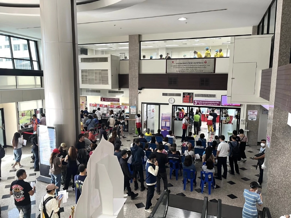 แห่บริจาคเลือดแน่น สภากาชาดไทย ประกาศโลหิตสำรองเพียงพอแล้ว