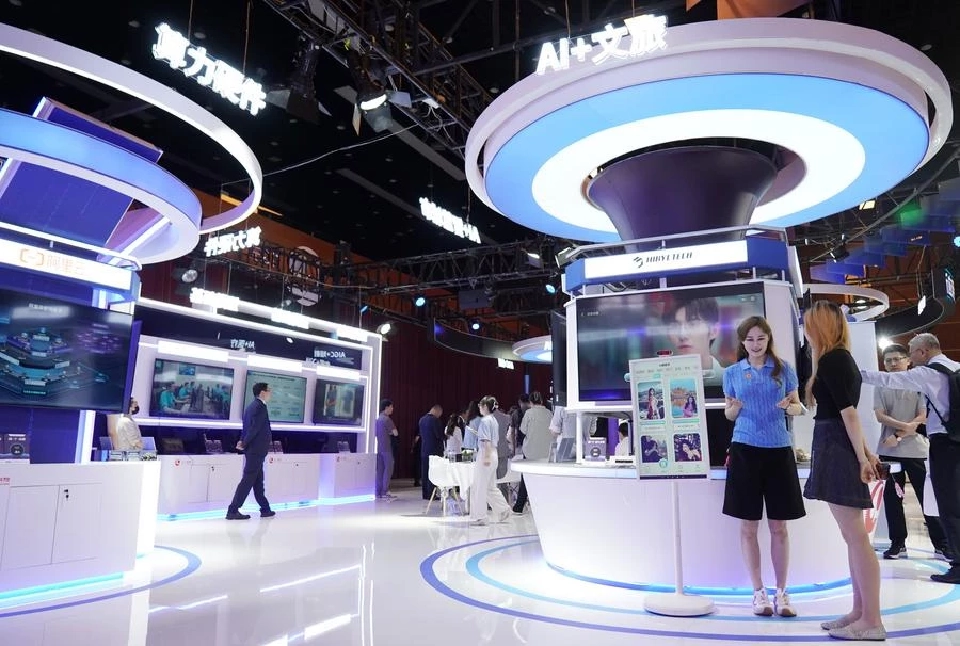 (แฟ้มภาพซินหัว : พิธีเปิดตัวพันธมิตรเมืองเศรษฐกิจดิจิทัลโลกที่พิธีเปิดการประชุมเศรษฐกิจดิจิทัลโลก ปี 2025 ในกรุงปักกิ่งของจีน วันที่ 2 ก.ค. 2025)