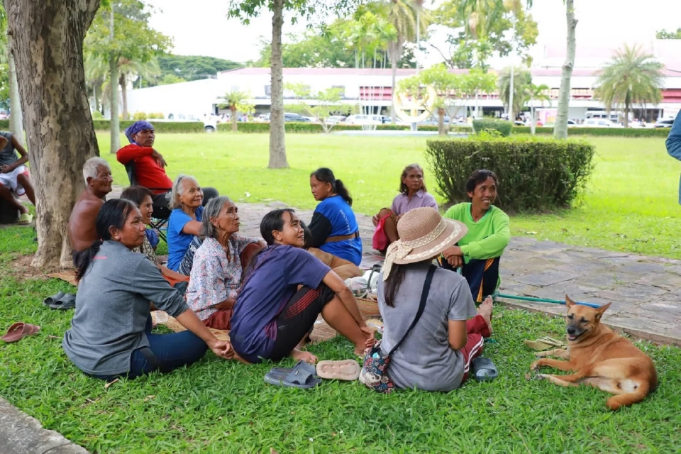 สุรินทร์ อพยพประชาชน 5,000 ราย ผู้ว่าฯ –รอง ผบ.ตร. ลงพื้นที่ดูแลผู้ประสบภัย