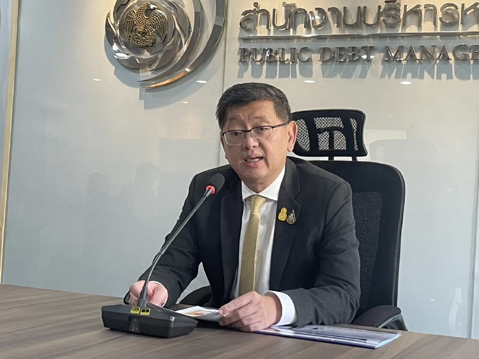 นายพชร อนันตศิลป์ ผู้อำนวยการสำนักงานบริหารหนี้สาธารณะ 