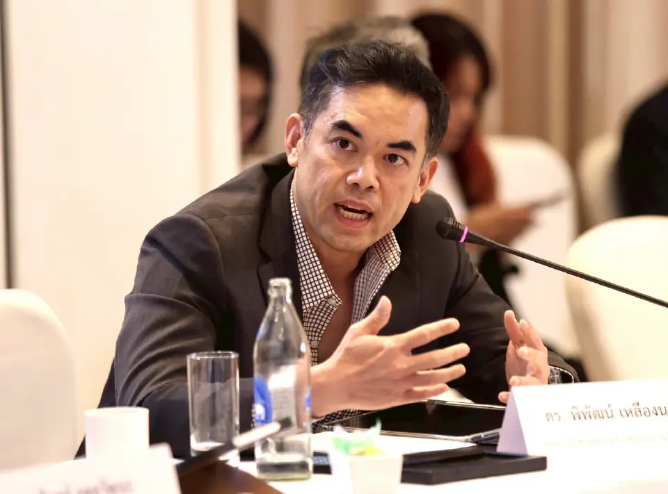 “พิพัฒน์” แนะไทยปรับตัวฝ่าวิกฤติสหรัฐ เปิดเสรีเกษตร-บริการ 