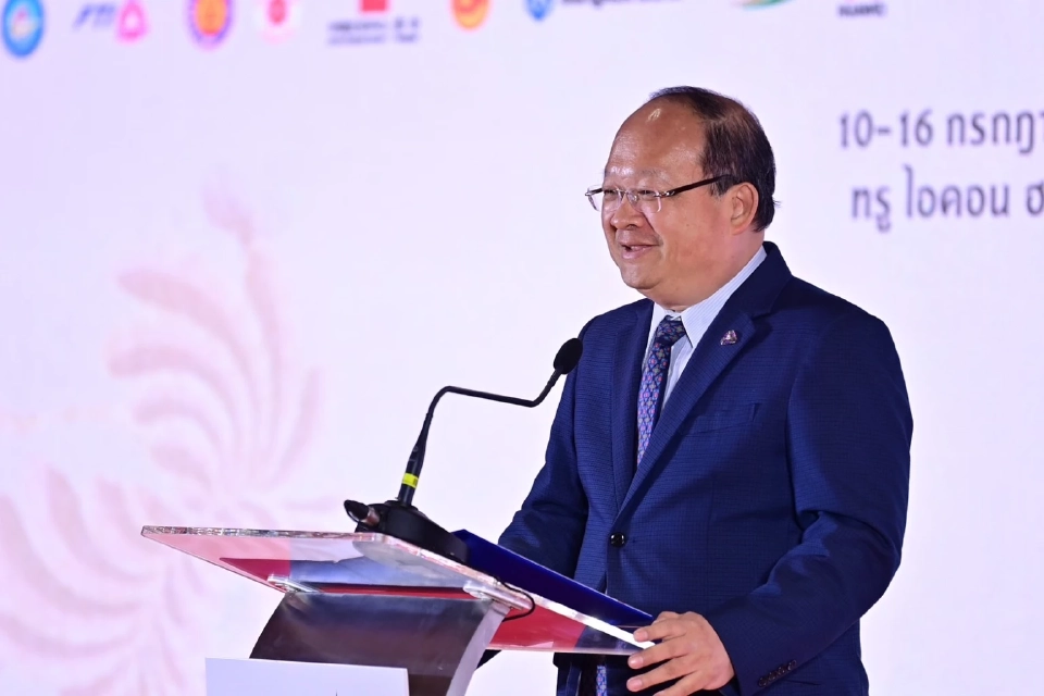 นายเกรียงไกร เธียรนุกุล ประธานสภาอุตสาหกรรมแห่งประเทศไทย