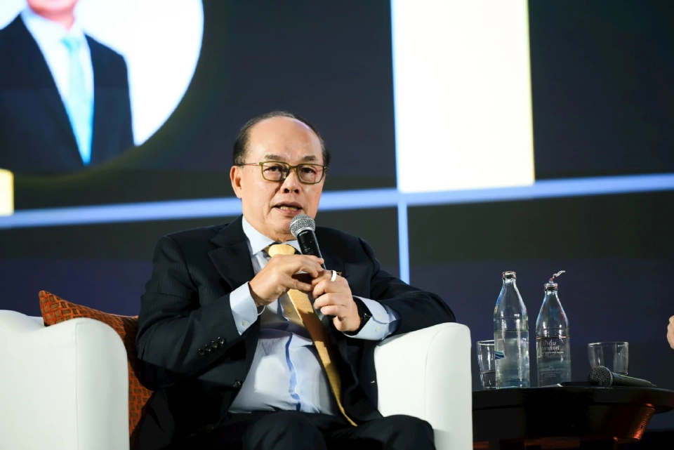 ศาสตราจารย์พิเศษ กิติพงศ์ อุรพีพัฒนพงศ์ ประธานกรรมการ ตลาดหลักทรัพย์ฯ