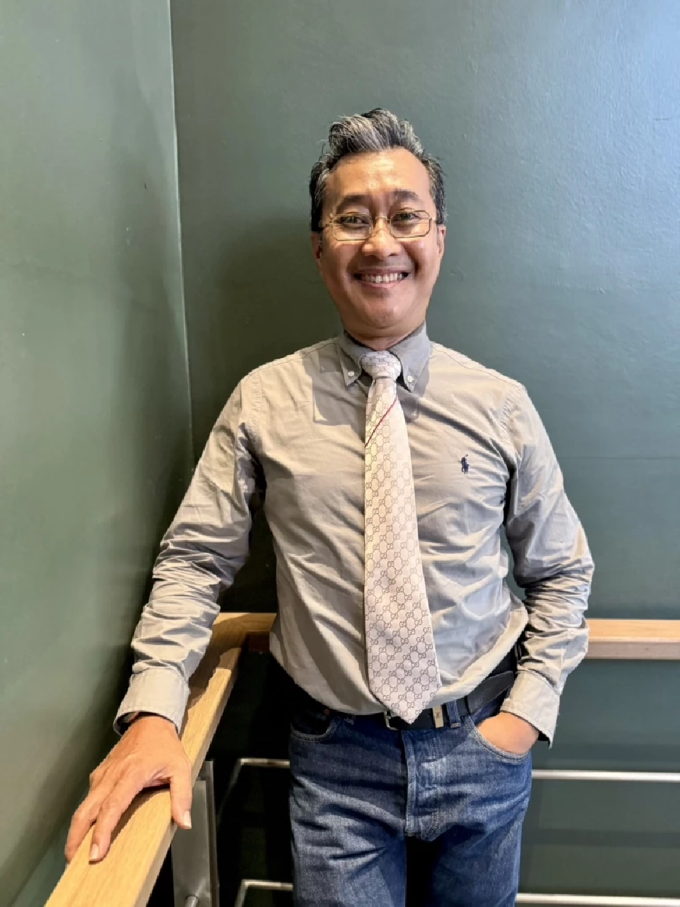 รองศาสตราจารย์ ดร.อัทธ์ พิศาลวานิช ผู้เชี่ยวชาญเศรษฐกิจระหว่างประเทศและอาเซียน