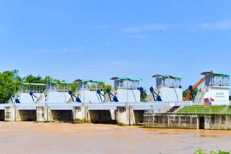  กรมชลประทาน ได้อัปเดตสถานการณ์น้ำแม่น้ำยม จ.สุโขทัย ประจำวันที่ 31 กรกฎาคม 2568 