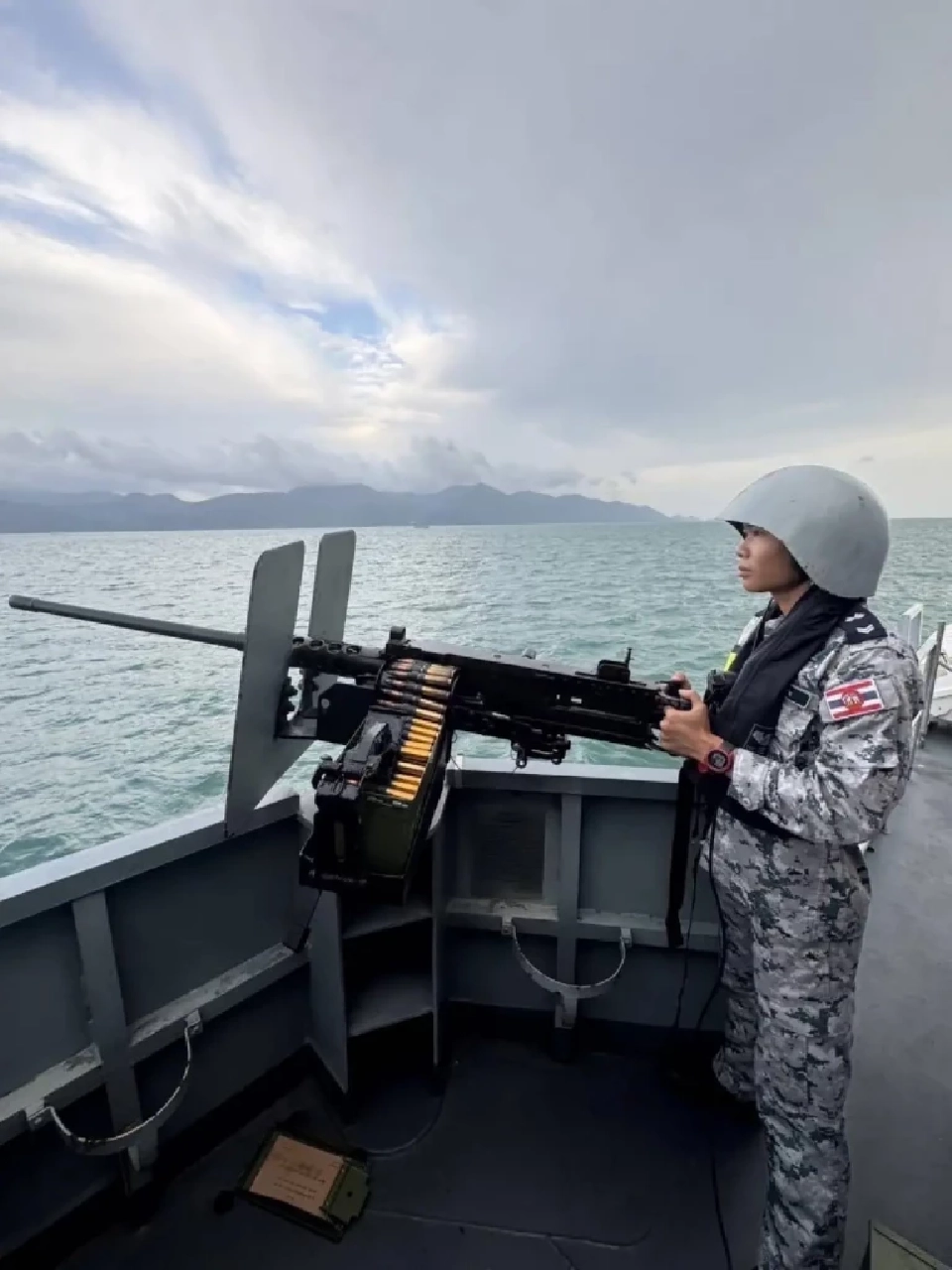 กองทัพเรือ ส่งหมวดเรือเฉพาะกิจ 4 ลำ เทียบเกาะกูด พร้อมยิงสนับสนุนใน 1 นาที