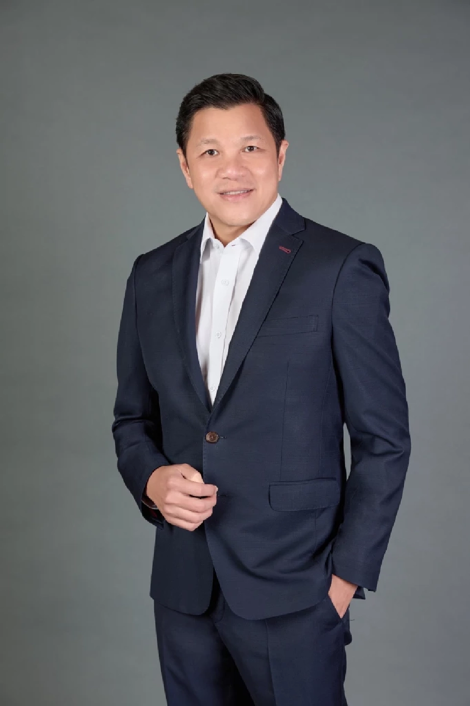 นายวิทัย รัตนากร ผู้อำนวยการธนาคารออมสิน