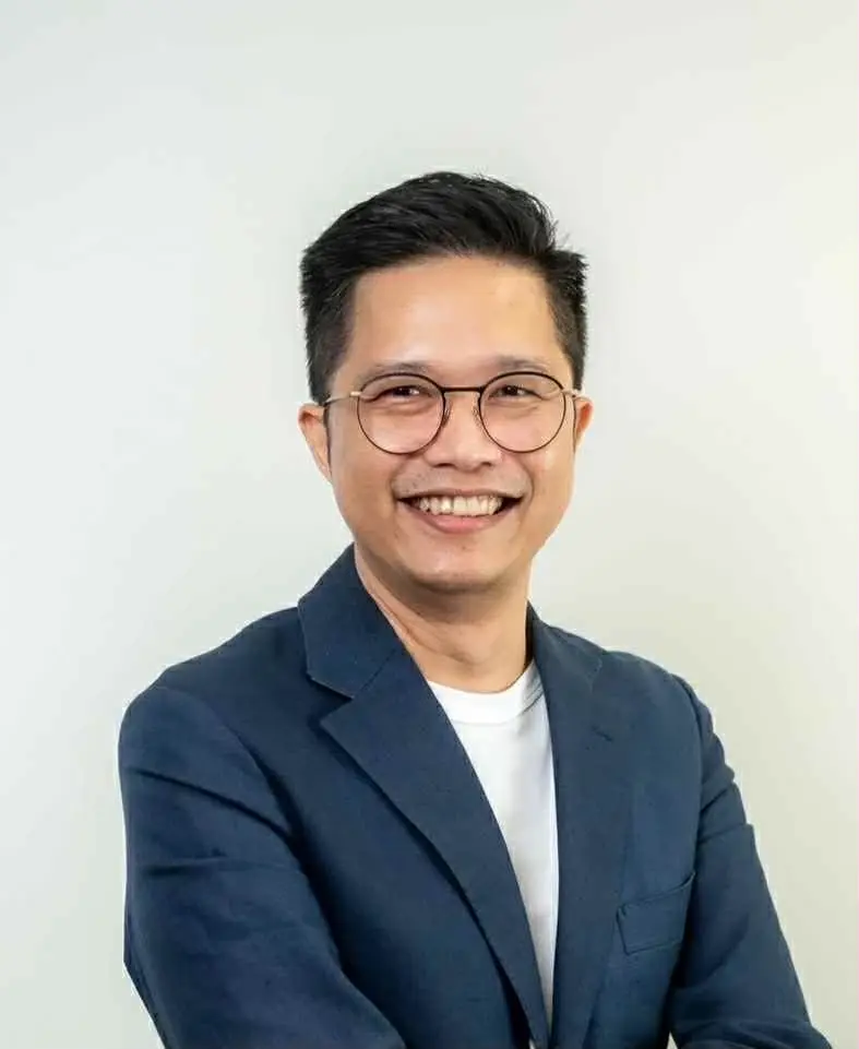 นายสุปรีย์ ทองเพชร ประธานสภาวิสาหกิจขนาดกลางและขนาดย่อมไทย(สภาเอสเอ็มอี)