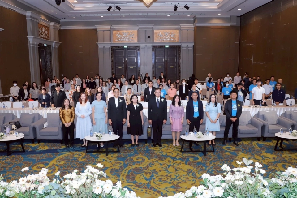 กรมวิทย์ฯ จับมือ กรมศิลป์ฯ บูรณะกระเบื้องเคลือบเจดีย์ยักษ์ วัดพระยาทำฯ