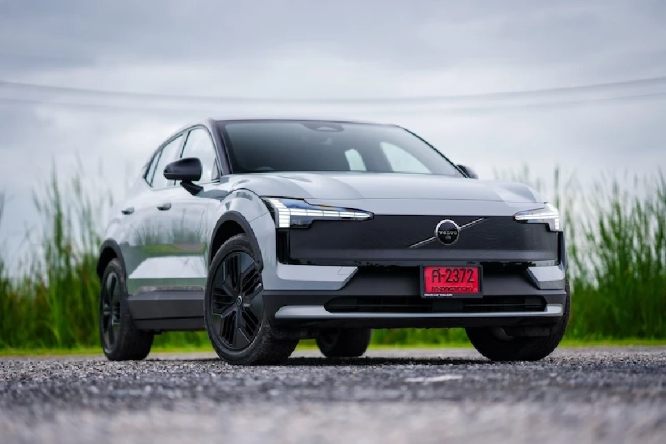 รีวิว Volvo EX30 Cross Country