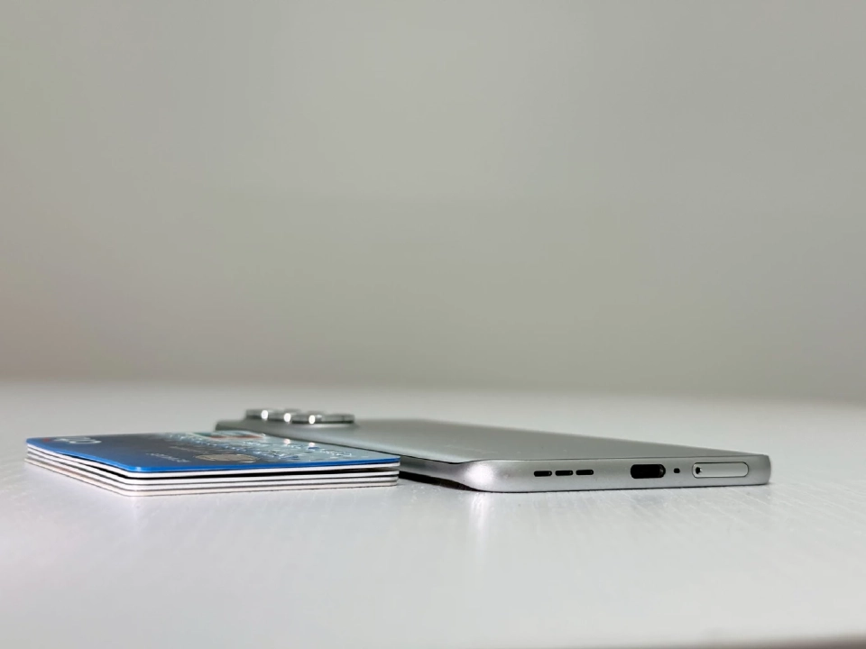 Infinix เผยภาพแรก HOT 60 Pro+ สมาร์ทโฟนจอโค้ง บางที่สุดในโลก