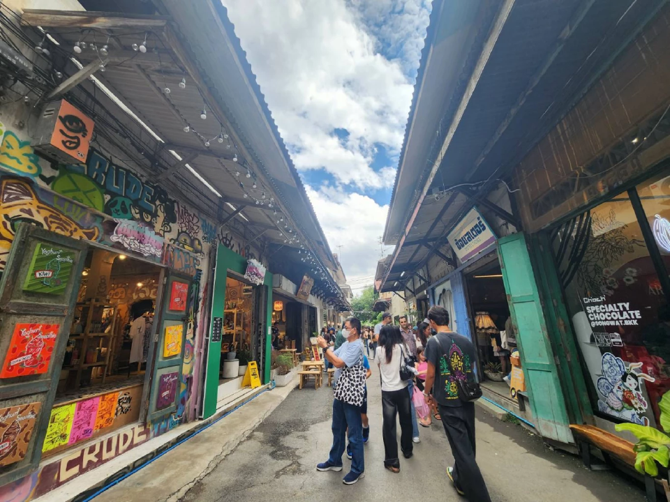 วอล์คกิ้งทัวร์ “ถนนทรงวาด” ย่านท่องเที่ยวสุดชิค ฮิปๆ ชิลๆ สไตล์จีนสุดคลาสสิค