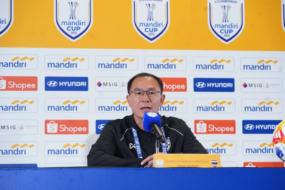 ธวัชชัย ดำรงอ่องตระกูล หัวหน้าผู้ฝึกสอนทีมชาติไทย U23 