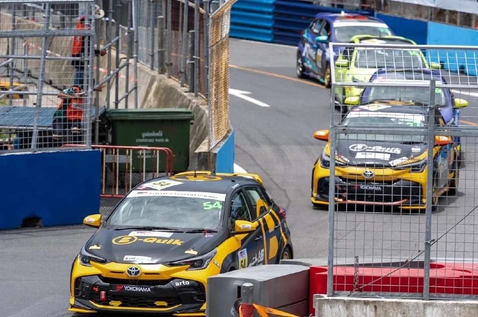 การแข่งขันรุ่น YARIS ONE MAKE RACE 