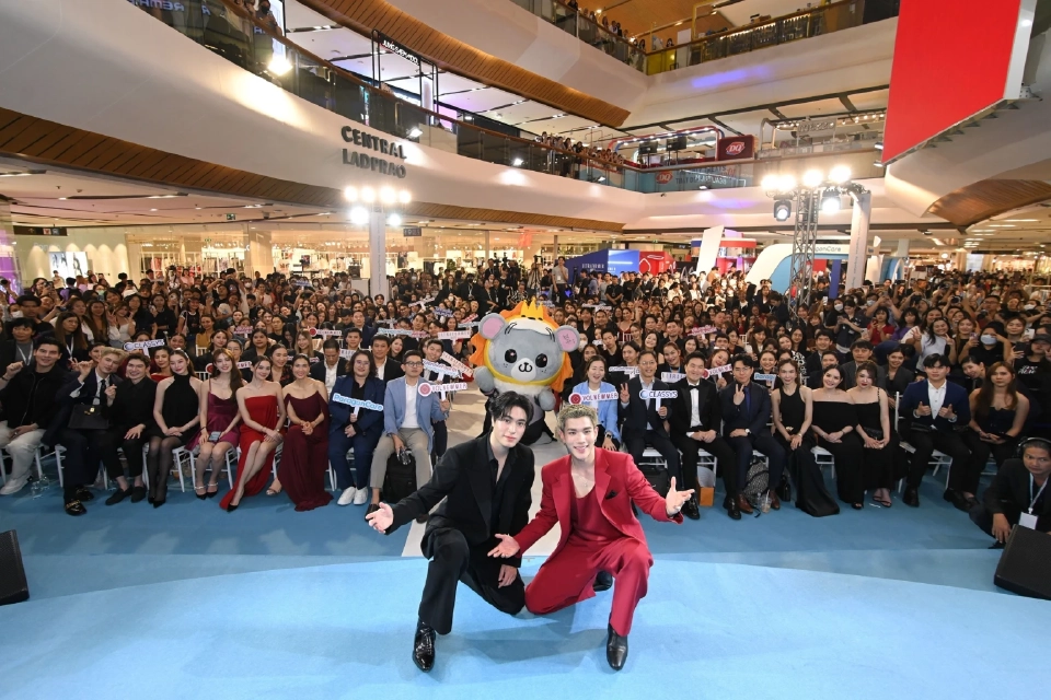 “พารากอนเเคร์” เปิดตัวพรีเซนเตอร์ ชิงตลาดความงาม 7.6 หมื่นล้าน.