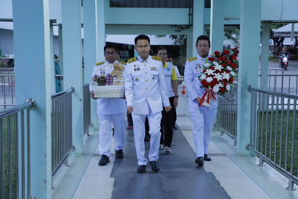 'ในหลวง' ทรงรับผู้เสียชีวิต-เจ็บ จากเหตุชายแดนกัมพูชาไว้ในพระบรมราชานุเคราะห์