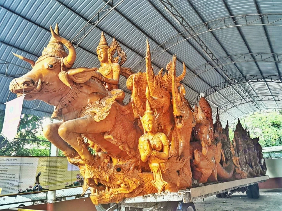 แห่เทียนพรรษา 2568 อุบลเริ่มแล้ว! ทรูฯ จัดเต็ม 5G หนุนซอฟต์พาวเวอร์