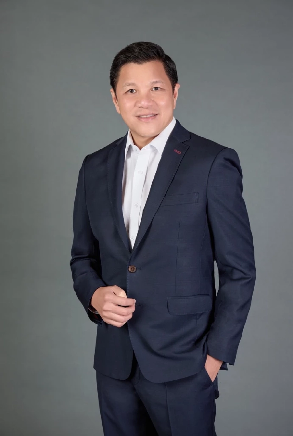 นายวิทัย รัตนากร ผู้อำนวยการธนาคารออมสิน