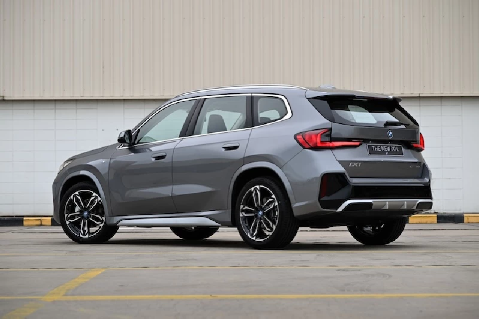 BMW iX1 eDrive20L M Sport