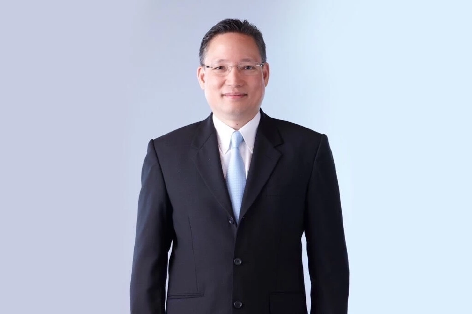 นายผยง ศรีวณิช ประธานสมาคมธนาคารไทย 