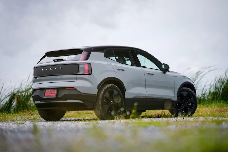 รีวิว Volvo EX30 Cross Country