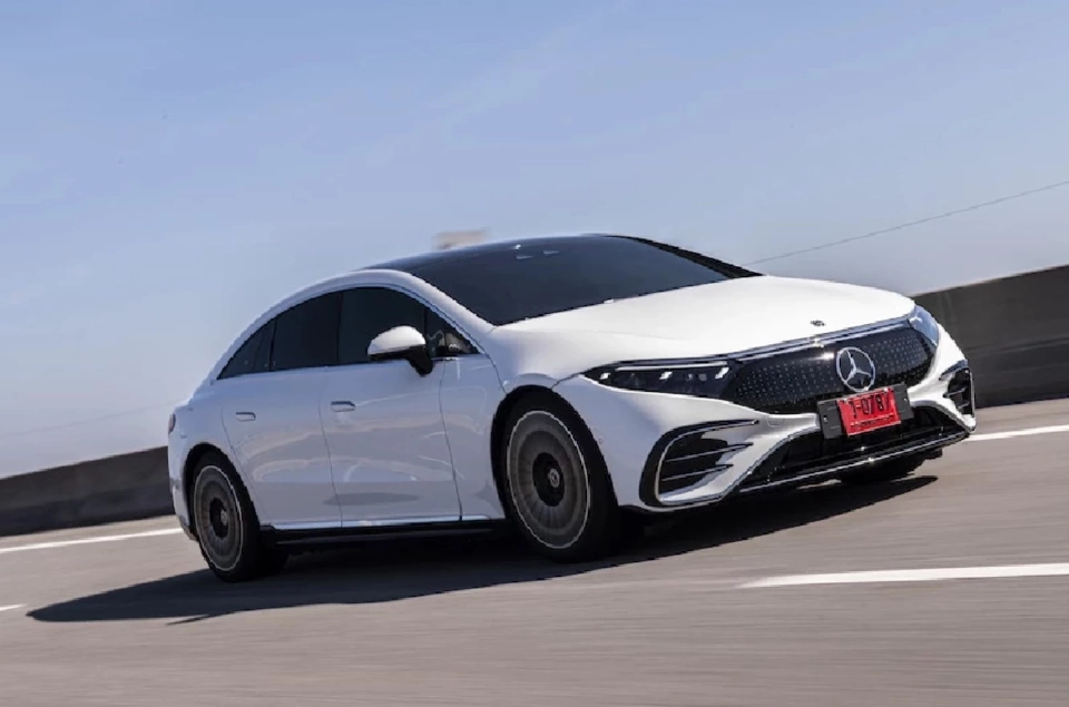 EVme ร่วม Benz พระราม 3 เปิดเช่าเบนซ์ EV รุ่น EQE และ EQS ผ่านแอป