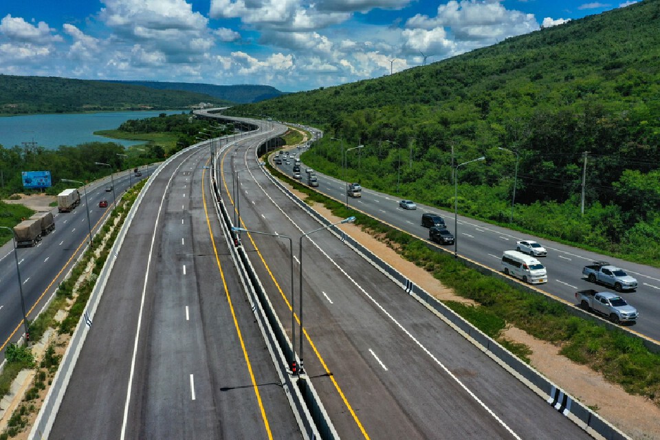 \"ทางหลวง\" เปิดแนวเส้นทางชม \"ทุ่งดอกกะเจียว-2 อุทยาน จ.ชัยภูมิ\"  รับฤดูฝน