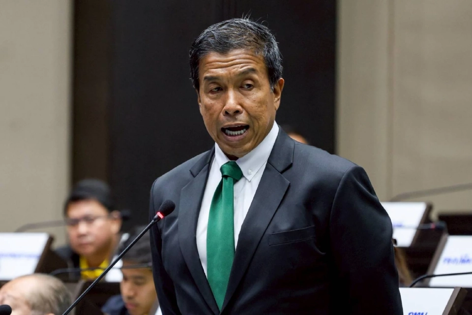 นายชัชชาติ สิทธิพันธุ์ ผู้ว่าราชการกรุงเทพมหานคร