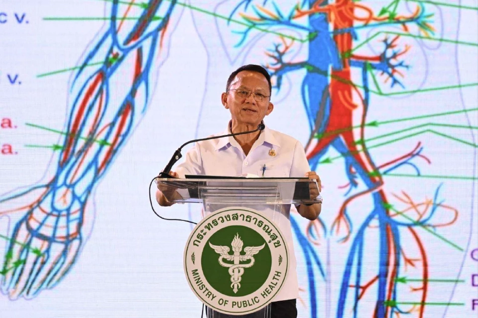 "สมศักดิ์" ลุยใต้ จัด 11 คลินิกเชิงรุกบริการทุกช่วงวัยฯ