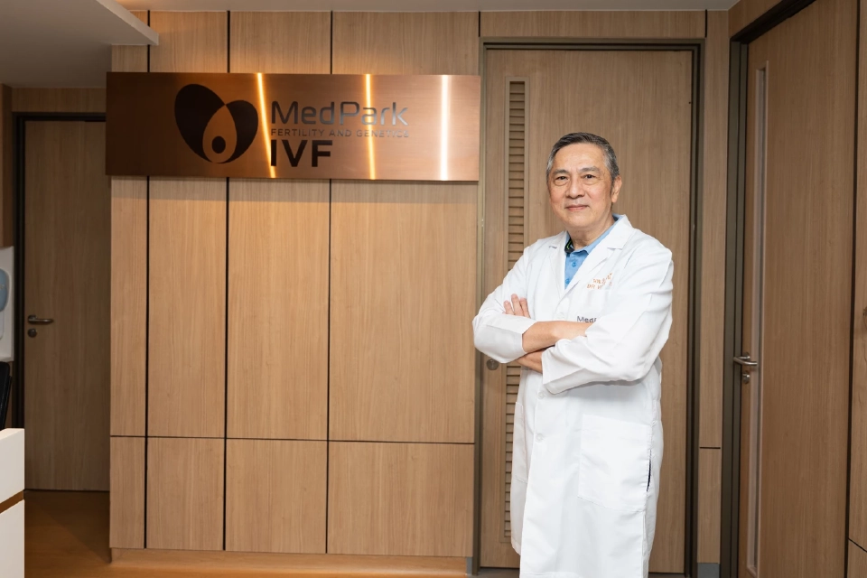 นาวาอากาศโท นพ.วิวรรธน์ ชินพิลาศ