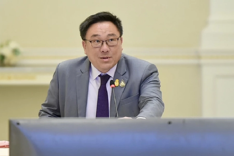 นายจุลพันธ์ อมรวิวัฒน์ รัฐมนตรีช่วยว่าการกระทรวงการคลัง