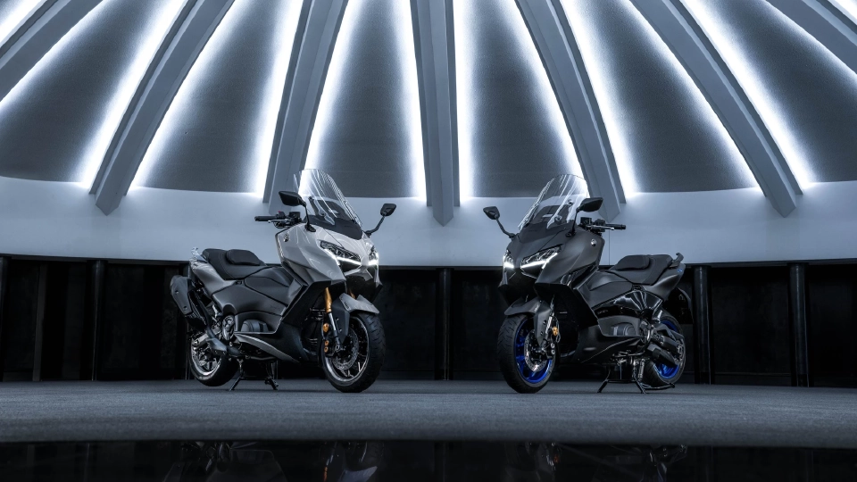 New YAMAHA TMAX 2025