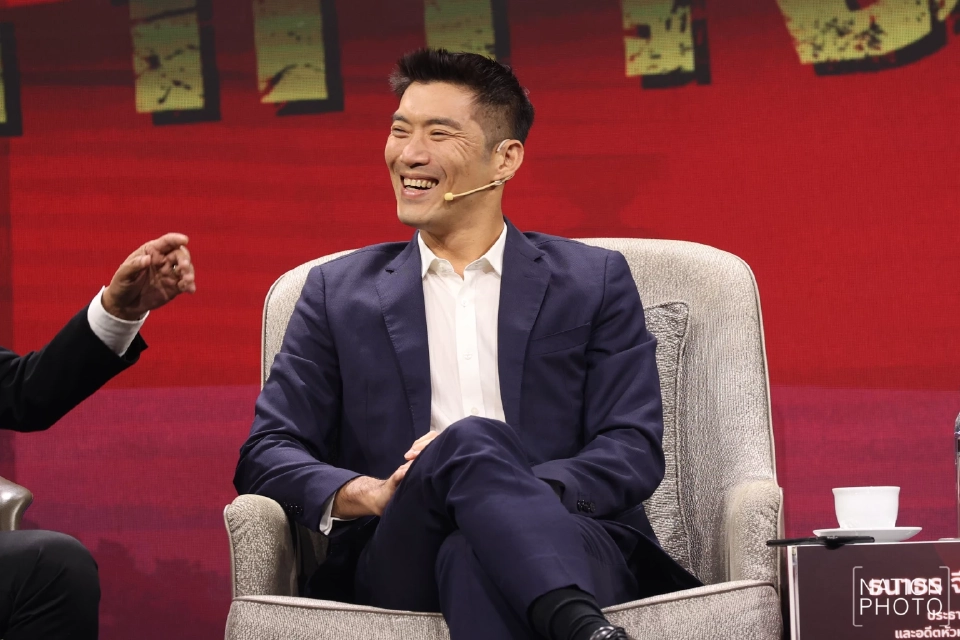 'ธนาธร' เรียกร้องสันติภาพชายแดนไทย-กัมพูชา เตือนรัฐบาลอย่าตกหลุมพราง