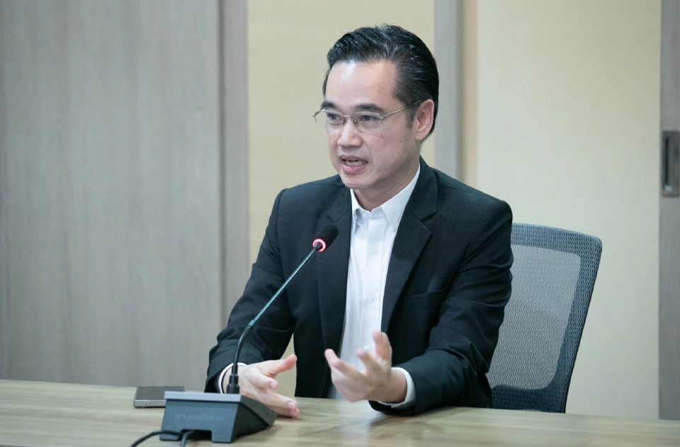 นายเวทางค์ พ่วงทรัพย์ เลขาธิการคณะกรรมการดิจิทัลเพื่อเศรษฐกิจและสังคมแห่งชาติ (BDE) 